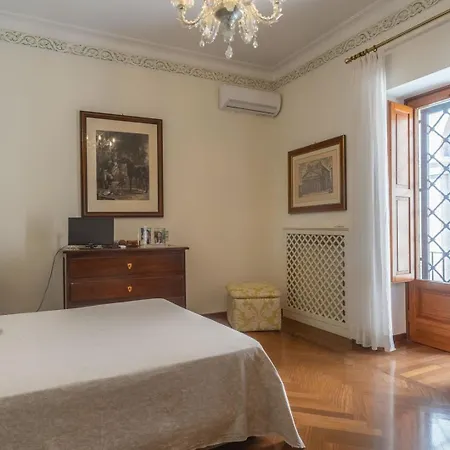 Licea, Historic Palace In Centre Villa Lecce